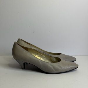 Vintage Yves Saint Laurent Gray Leather Pointed-toe Pumps Size 35.5